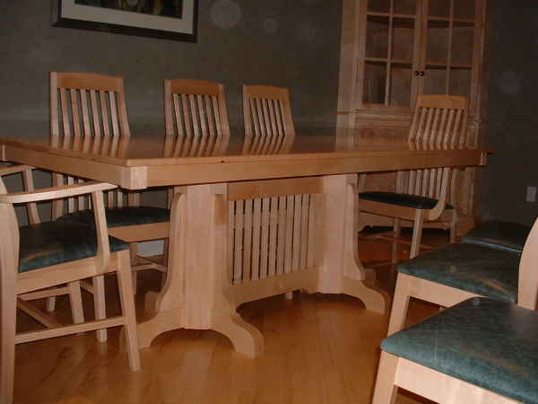 Maple dinning table