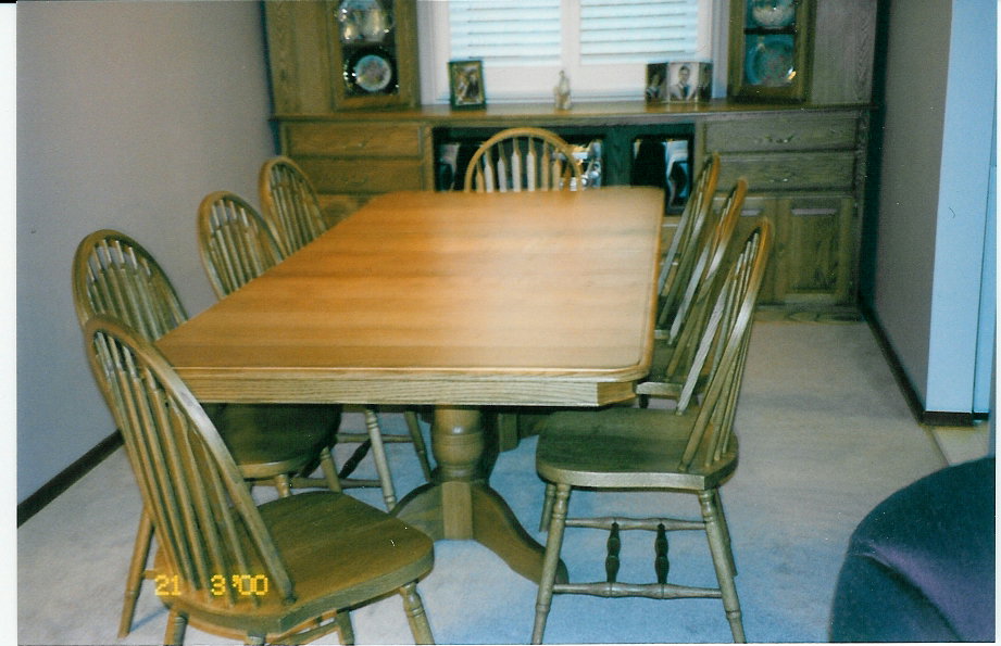 Oak table  and buffet